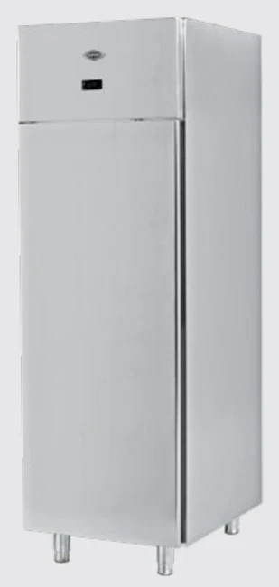 Upright refrigerator